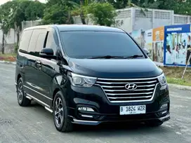 Hyundai H1 Royale Facelift Diesel Solar 2019 Mulus Siap Pakai