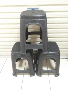 Kursi Baso Tabitha Hitam