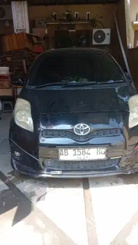 Jual yaris J 2012