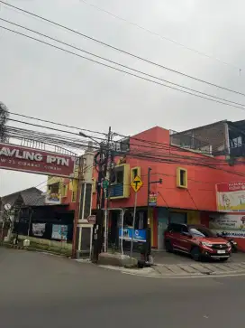 Jual Ruko 2,5 Lantai. SHM