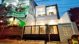 Jual Rumah Harmonis di PONDOK UNGU SEKTOR V NAN DUA LANTAI C0241