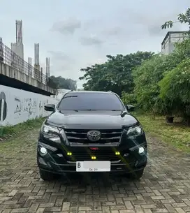 Fortuner VRZ TRD 2.4 DIESEL