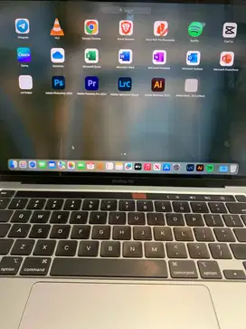 MacBook Pro 2020 i7 16/512 GB
