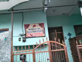 Dijual Rumah Huni + kamar kos-kosan 6 pintu wilayah kelapa gading