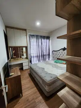 Rumah suap huni furnished di Bsd Eminent Prestigia