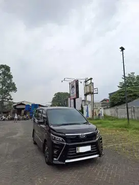 Toyota Voxy 2018 Bs Tuker Tmbh