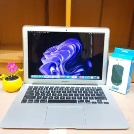 Macbook Air 2017 Core i5 Ram 8gb SSD 128gb 678