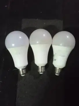 Lampu led rekondisi 18 watt.
