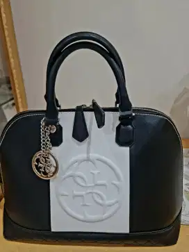 Jual tas Guess second Ori