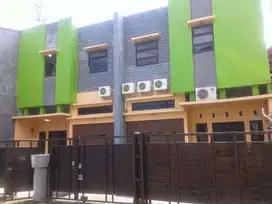 Rmh Jl Pendidikan 7X22 Kmr5+1 6 WC 2Lti Dkt Kampus UNM ada 2 Unit