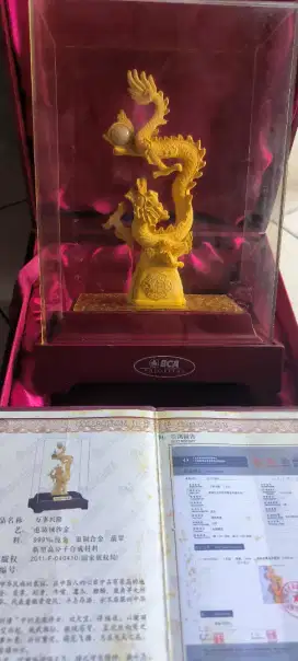 patung naga souvenir prioritas BCA shio naga lapis emas sertifikat
