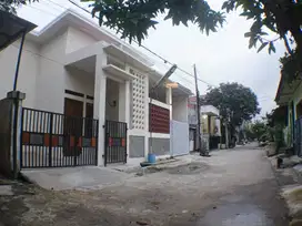 olx Rumah dijual cepat bu, akses ke summarecon bekasi