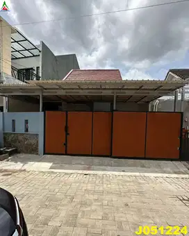 Dijual rumah 4 kamar di Medang Lestari Tangerang dekat ke Qbig BSD