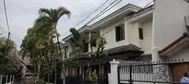 Dijual Rumah Mewah di Patra Kuningan