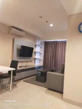disewakan apartemen trivium 2br the suite  bagus di lippo cikarang