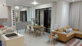 DISEWAKAN APARTMENT LLOYD