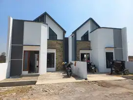 Rumah Scandinavian Nawasena Village Sukoharjo kota