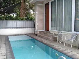 Hunian Impian Menanti di Kemang Utara! Townhouse 3 Lantai Siap Huni