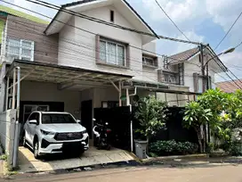 JUAL RUMAH CANTIK 2 LANTAI SIAP HUNI KAV DKI JAGAKARSA JAKARTA SELATAN