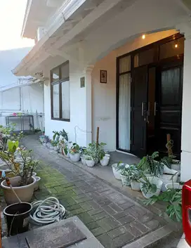 RUMAH BINTARO SEKTOR 3A TANGERANG SELATAN