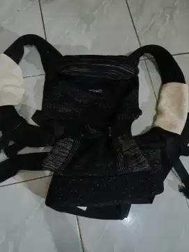 Gendongan mooimom