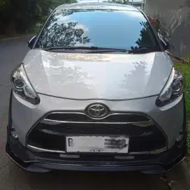 Toyota Sienta 1.5 Istimewa AT