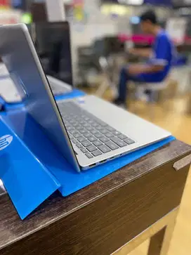 Laptop HP EP0001TU Core i5 1335 Gen13 8/512 Promo Spesial