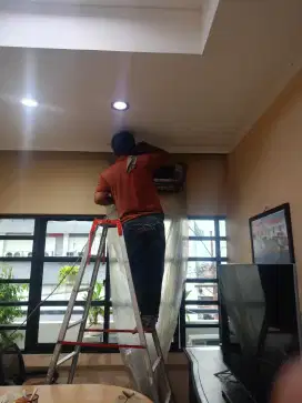 Servis AC bergaransi