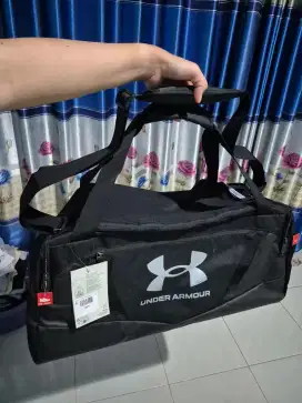 Tas gym merk under armour hitam