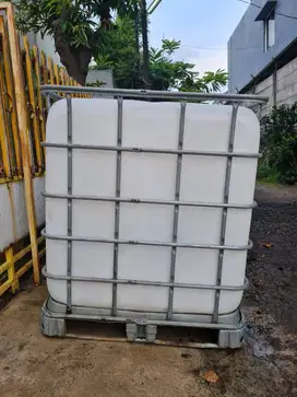 Toren/Tangki/Kempu/IBC Tank 1000 Liter