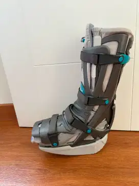 Vacoped achilles injury