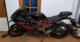 Suzuki GSX.150 r