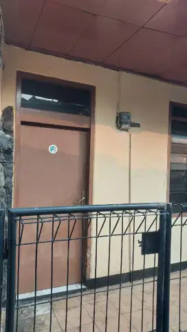 DIKONTRAKKAN RUMAH NYAMAN, STRATEGIS, BULANAN