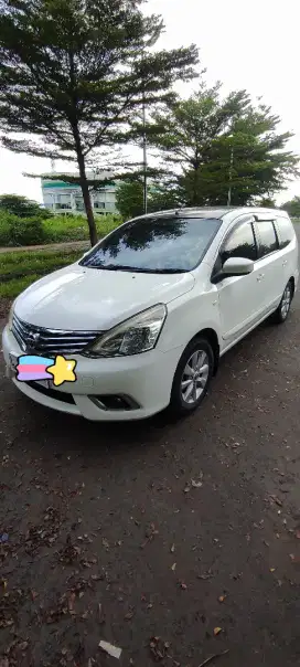 Grand Livina XV M/T 2014