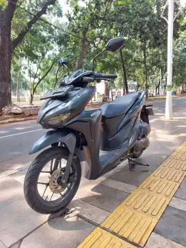 CASH KREDIT DP MINIM 1JTA HONDA VARIO 125 CBS ISS THN 2021 PAJAK ON