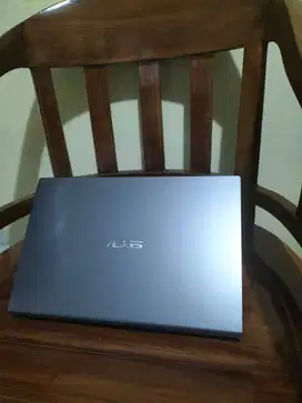 Laptop Asus A409M-Intel-RAM 4GB-SSD 256GB-Normal Mulus
