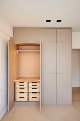 Produk layanan design & interior custom:
Kitchen set ,Nakas,dll