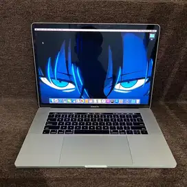 MACBOOK PRO 2017 16/256GB