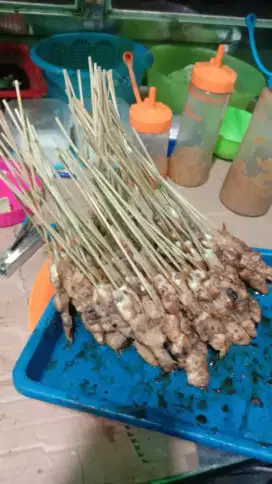 Di cari karyawan sate cwo 1 dan cwe 1