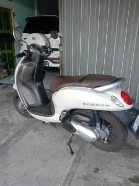 Jual scoopy nama send dari baru,km19rb an