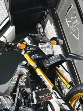 Super Keren ‼️Kawasaki KLX 230 SM SE th 2023 - Radhe Mustika