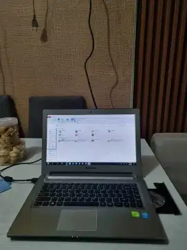 Dijual laptop lenovo lama