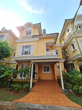 Jual Rumah Montana Village Gading Serpong 3 Lantai Rapi Siap Huni