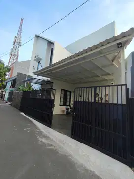 Dijual Rumah Bagus dan Kokoh Siap Huni di Cipayung Jakarta Timur.