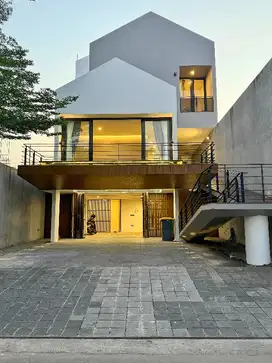 Rumah Baru Mewah Siap Huni Dalam Townhouse Di Ampera Kemang