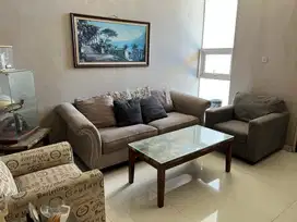 Dijual cepat Luxury House Semi Furnish di Buah Batu Regency