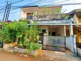 Rumah 2 Lt 10 Menit ke RS Mitra Keluarga Pamulang Dibantu KPR J-19235