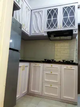 Interior kitchen set klasik