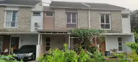 Rumah 2 Lantai Deket Galaxi Bebas Banjir