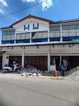 Kos Exclusive Utara UPN, Akses Mobil Papasan, SHM dan IMB